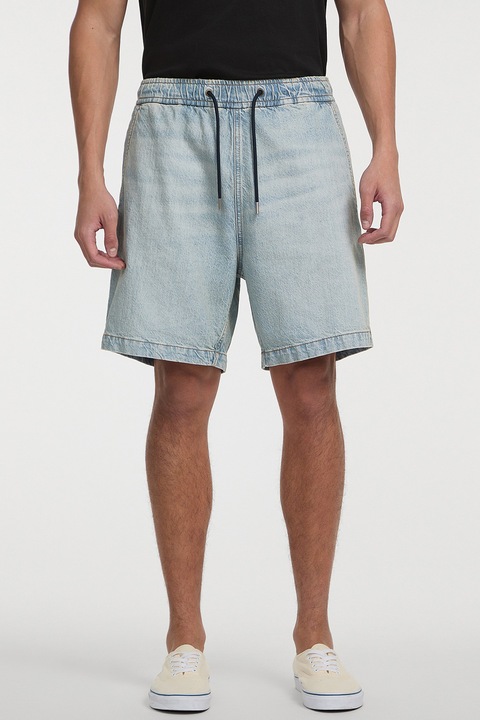 GUESS JEANS, Rövid farmernadrág húzózsinóros derékrésszel, Világoskék