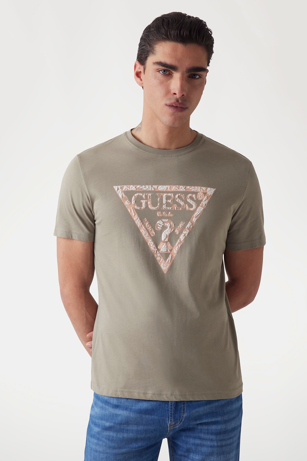 Guess, Tricou slim fit cu imprimeu logo, Alb fildes, Kaki, Roz prafuit, L