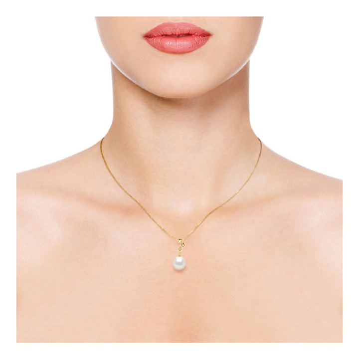 Colier cu pandantiv aur si perla naturala, aur galben 9k, calitate AAA+ cu diamant 0, 06 Ct, alb natural, ovale, 10-11 mm, 42 cm