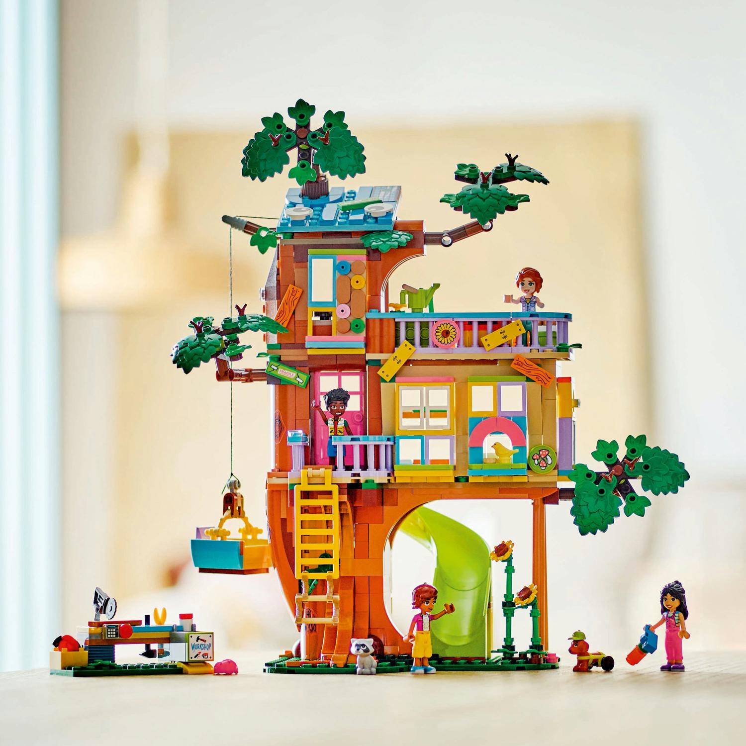 LEGO® Friends - Momente cu prietenii la casa din copac 42652, 701