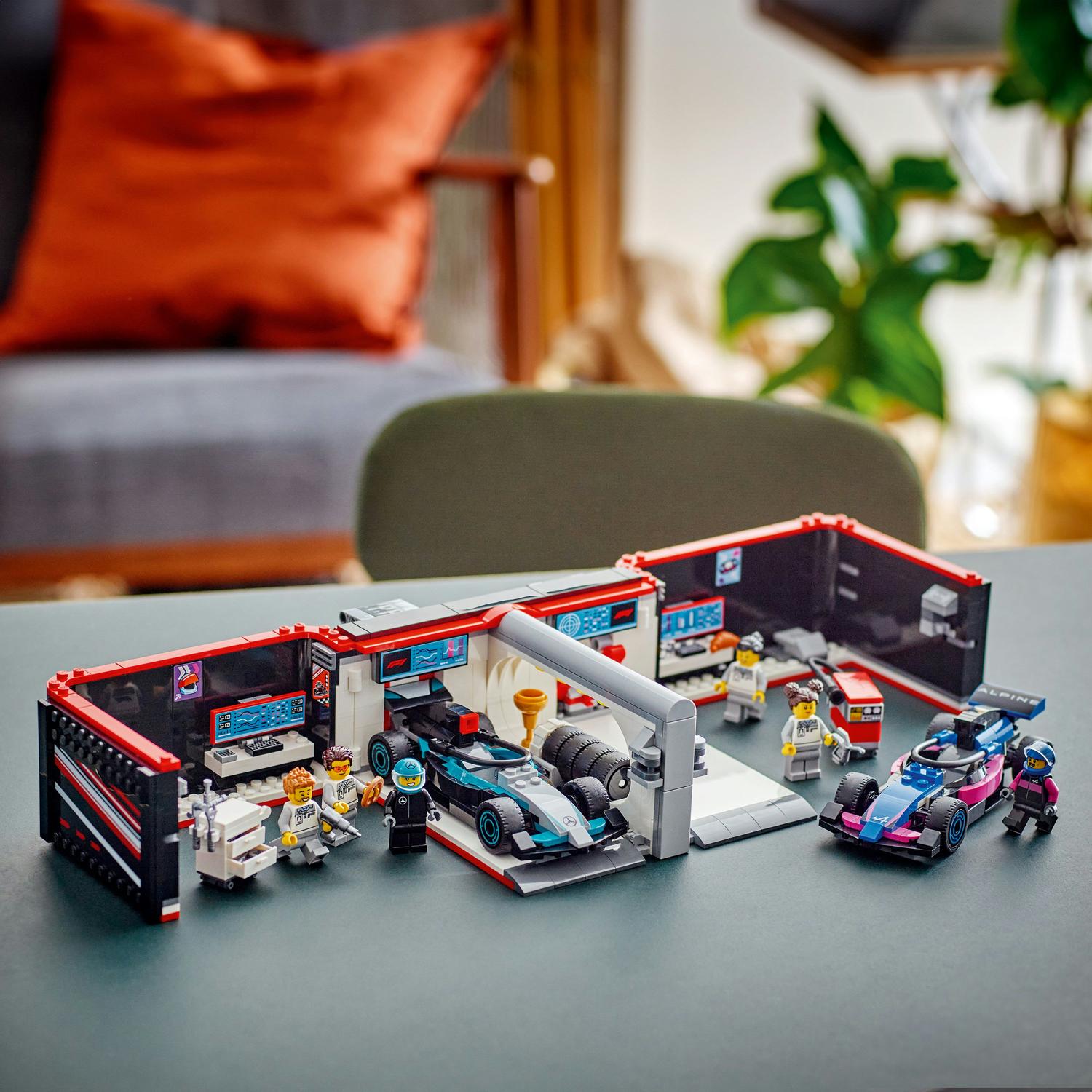ミニカーセット 13台 ホワイト レッド ブラック ブルー LEGO® City - Garaj F1® si masini Mercedes-AMG si Alpine 60444, 678