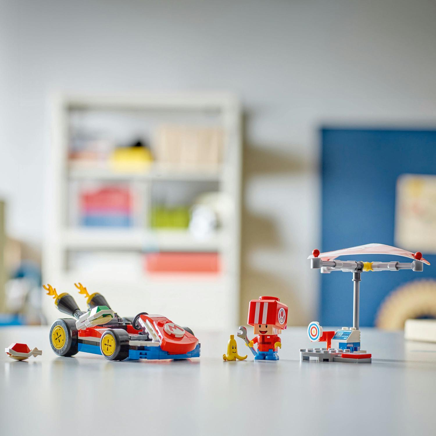 LEGO® Super Mario™ - Mario Kart™ – Standard Kart 72032, 174 piese