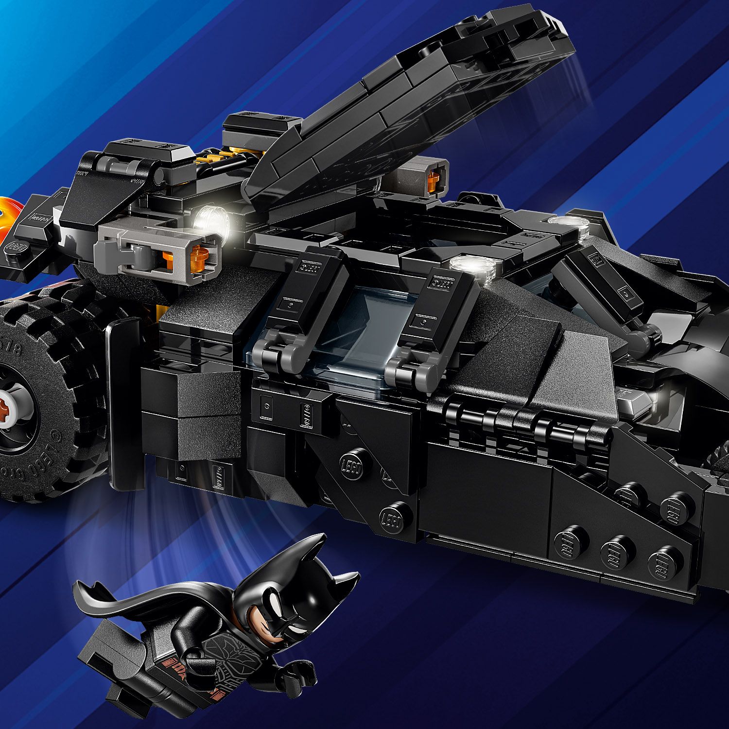LEGO® DC - Batman™ Tumbler vs. Two-Face™ si Joker™ 76303, 429