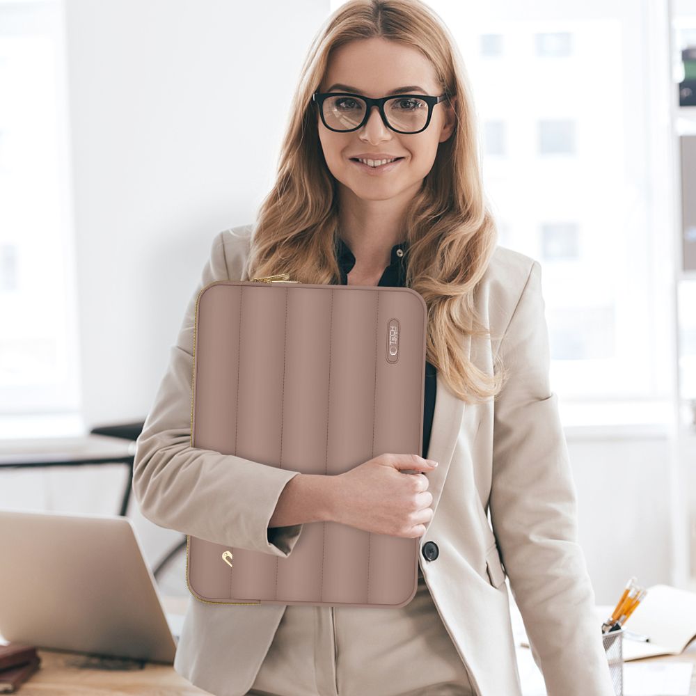 Set husa laptop 13/14 inch si husa pentru accesorii TECH-PROTECT Puffy Walnut