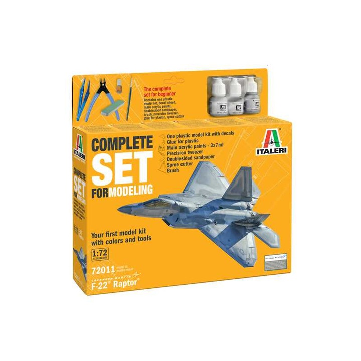 Set model avion 1:72 F-22 Raptor, Italeri, include culori, pensula, lipici, 14+ ani