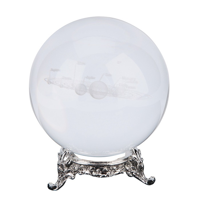Kristálygömb 80mm, Jormftte, ezüst fém talp, dekoratív, fotózáshoz, fengshuihoz, meditációhoz