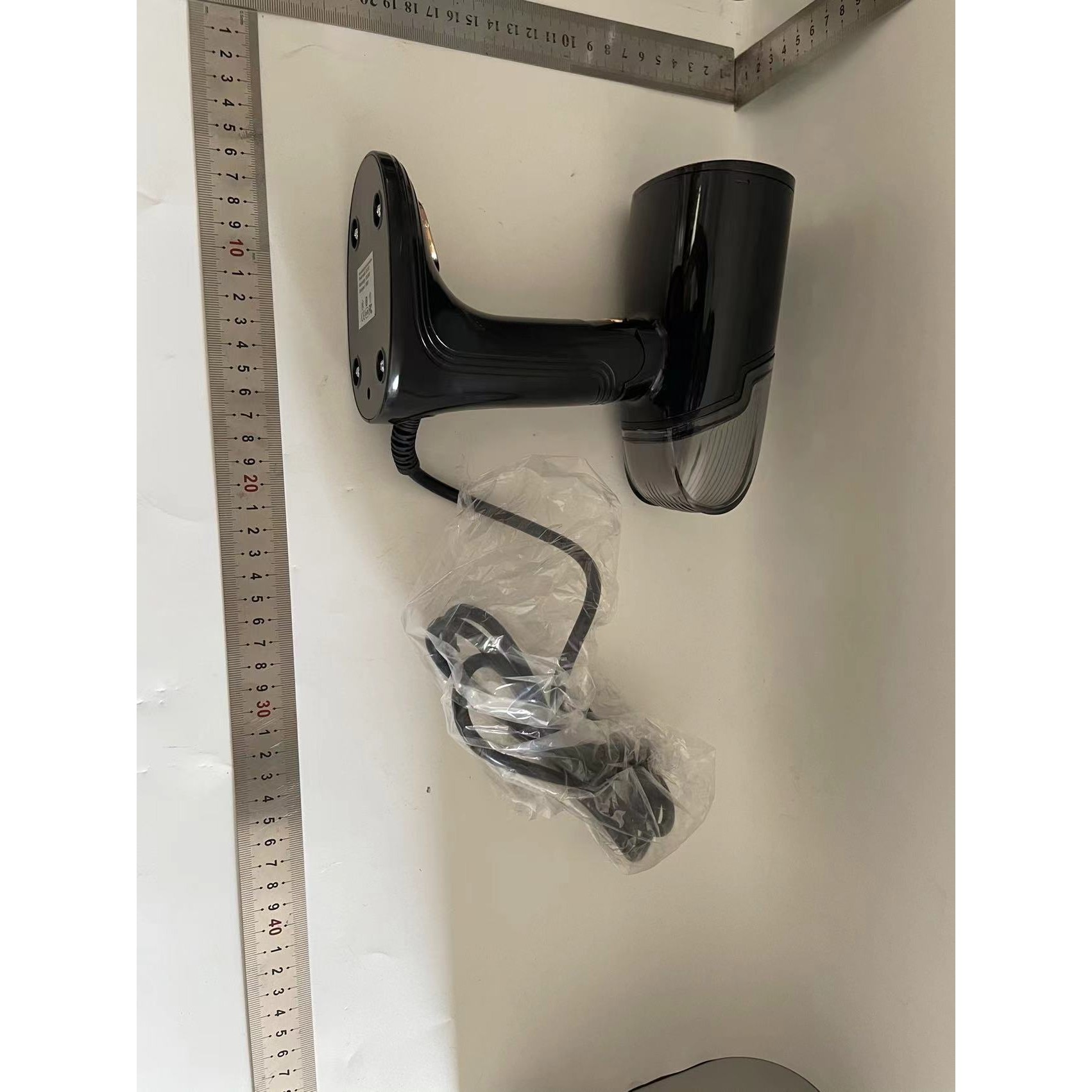 Aparat de Calcat Vertical Portabil cu Abur, Putere 1500W, Rezervor Detasabil de 138ml, Priza, Functie Anti Calcar si Auto Curatare, Pliabil, cu Perie, 20x10.5x8 cm, Negru