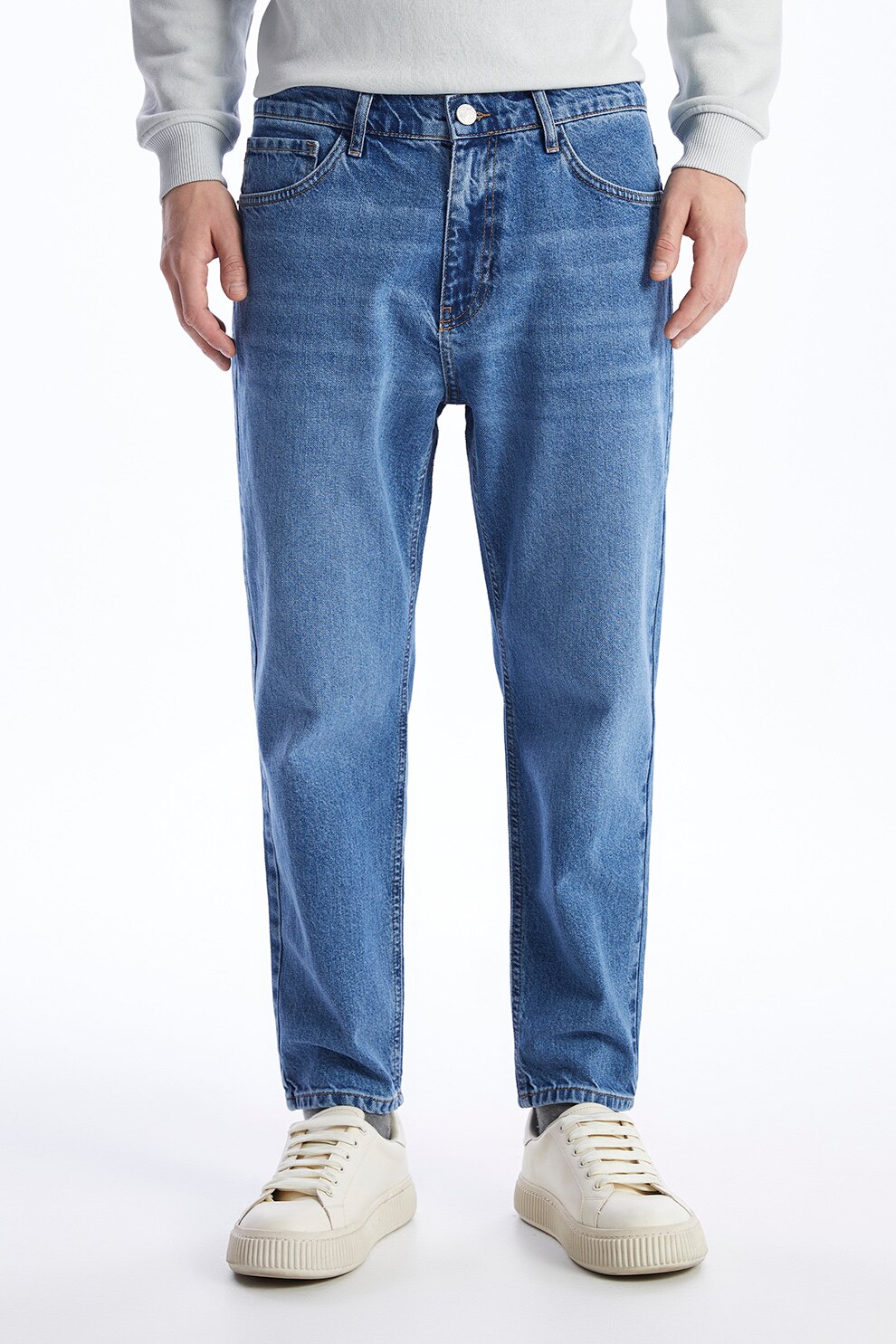 LC WAIKIKI, Blugi cu croiala conica, Albastru pastel, W28-L31