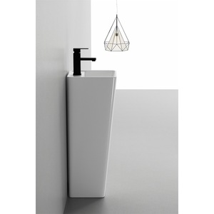 Lavoare si piedestale