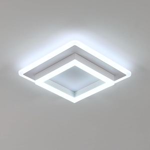 Fali és mennyezeti lámpák