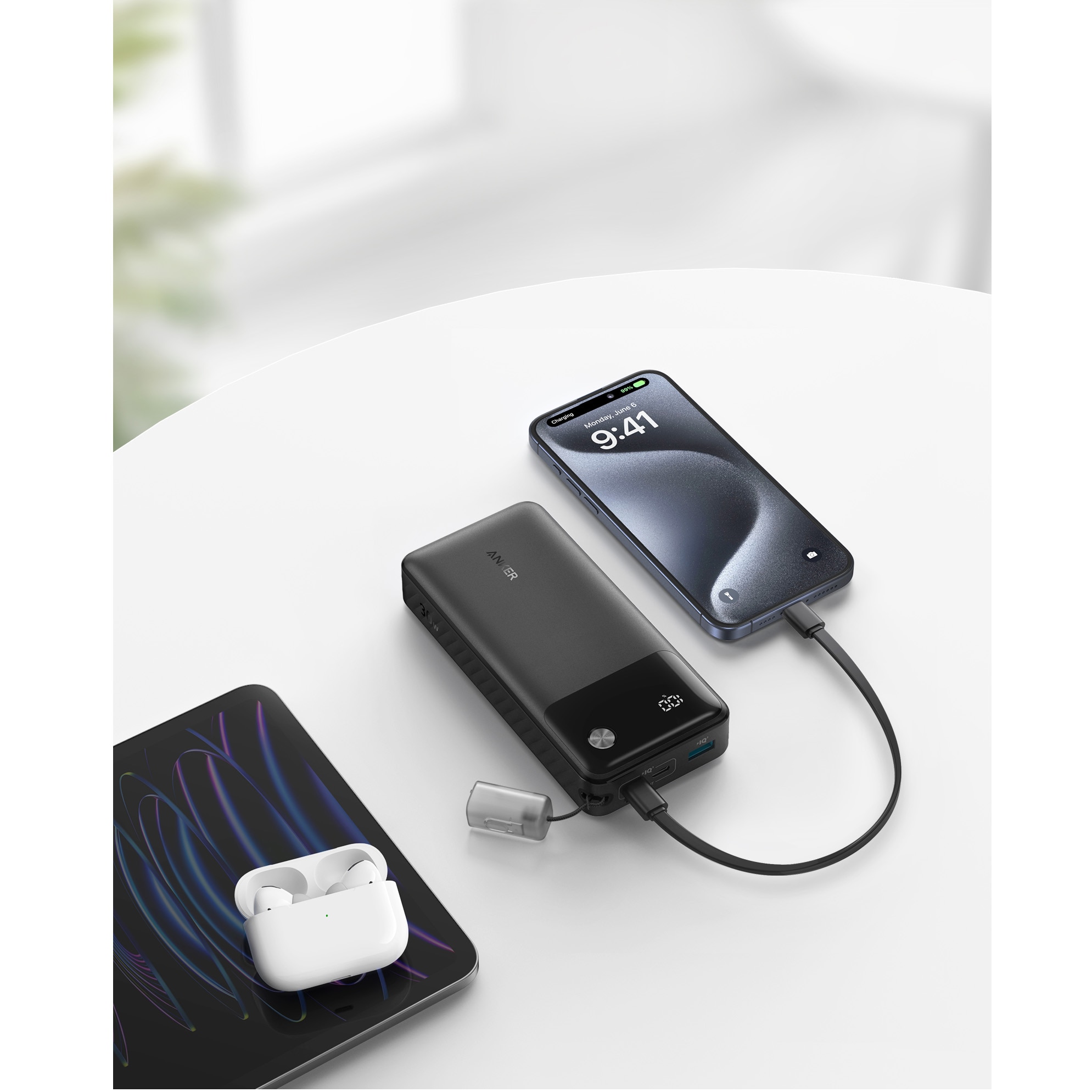 Acumulator extern Anker Powercore 20000 mAh 30W cablu USB-C negru
