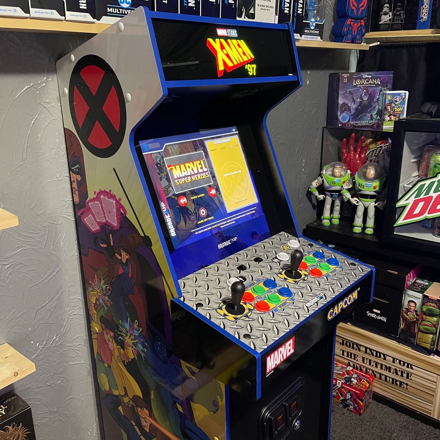 Consola verticala 8 jocuri ARCADE1UP, Marvel vs. Capcom 2: X-Men '97, H 156 cm, display color 17 inch, iluminare Marquee, difuzor extern, volum ajustabil, protectie anti-rasturnare, comenzi arcade real-feel, multicolor