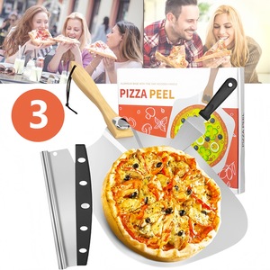 Polonice, linguri si clesti de bucatarie