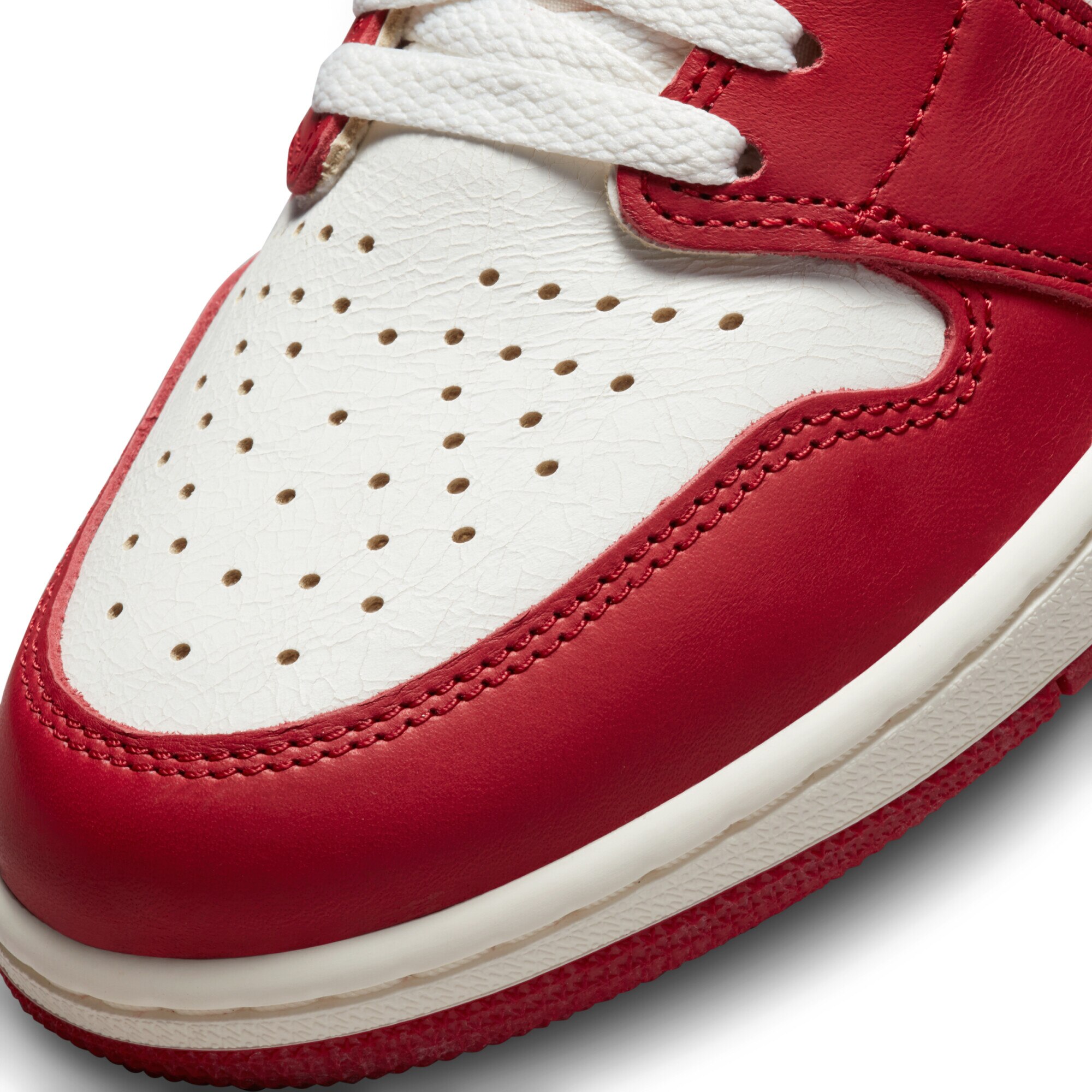 Air Jordan 1 Retro High OG Chicago Lost and Found - eMAG.ro