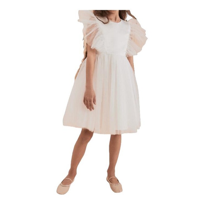 Elegáns Marcella lányruha, fehér, finom tüll és gyöngygombokkal, ideális különleges alkalmakra