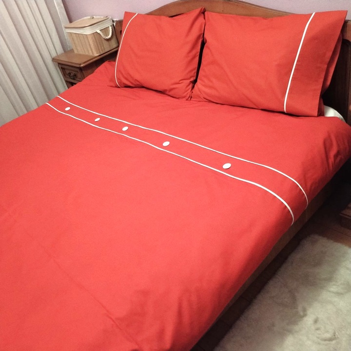 Paplanhuzat és 2 párnahuzat szett, Casa Bucuriei, Model Diana, 3 db, korallpiros/fehér, 100% pamut, 240/220 cm