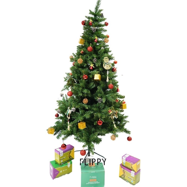 Set brad artificial de Craciun si elemente decorative, nins, decorat cu conuri pin, pentru interior/exterior, inaltime 210 cm, diametru 131 cm, 630 ramuri, Leski, alb/verde, suport metalic inclus