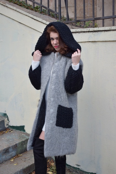 Palton gri din lana cu componente tricotate negre din lana si bumbac, Unicat, Marime S/M