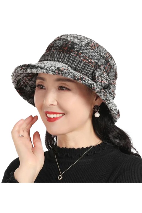 Női sapka, elegáns modell keskeny karimájú masnival, absztrakt mintával, divatos téli téma, univerzális méret, fekete fehérrel, EFAYN