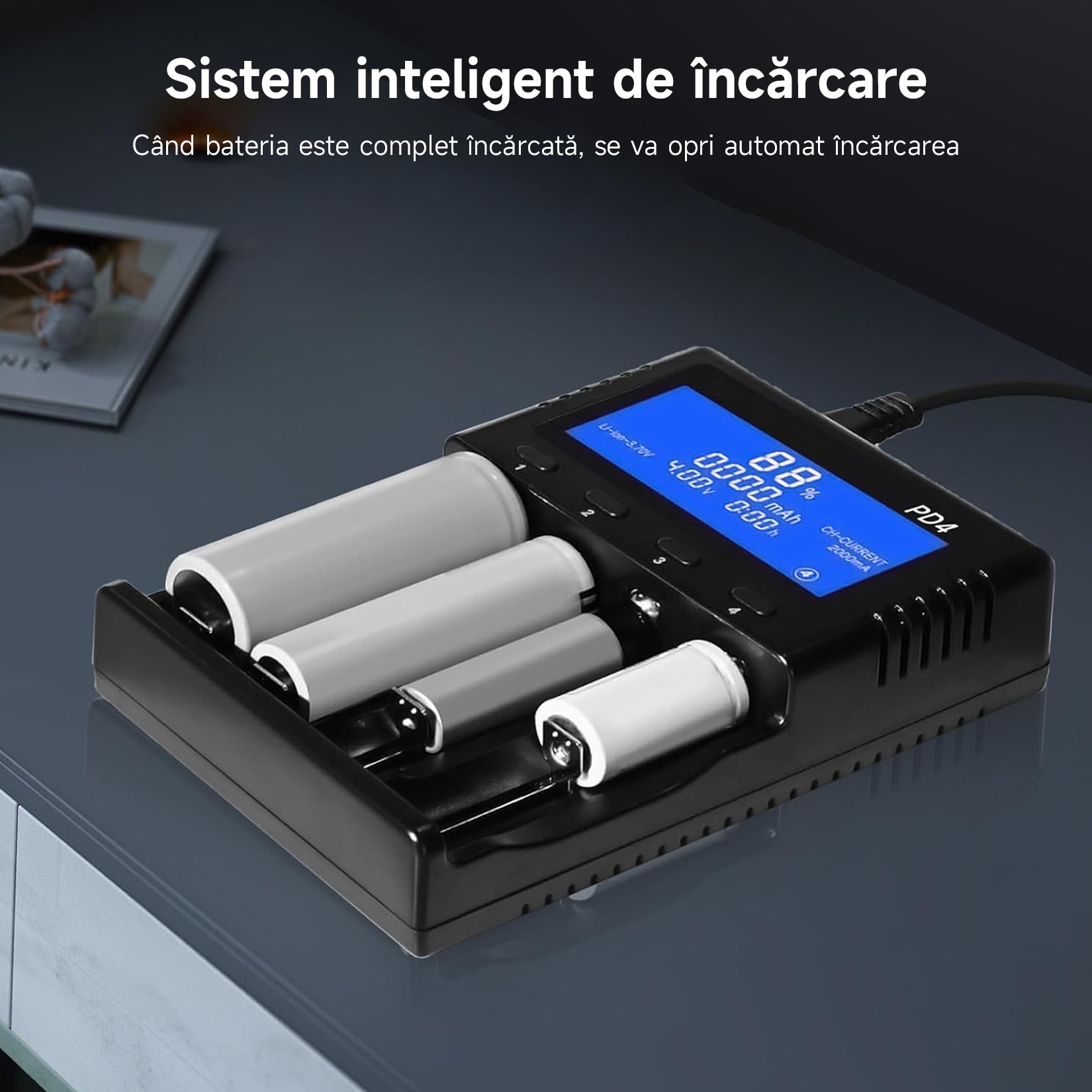 Incarcator inteligent 4 sloturi pentru baterii 18650, LCD