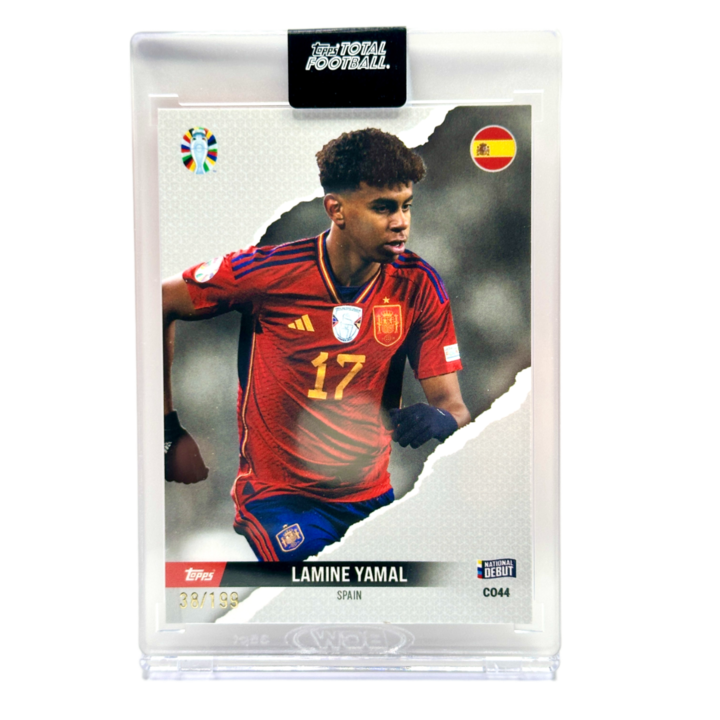 Cartonas de fotbal Topps, Lamine Yamal, Negradat din colectia 2023-24 Topps Total Footbal Euro 2024 - National Debut 038 din 199 Nr. CO44 Fc Barcelona