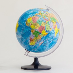 Harti de perete si globuri pamantesti