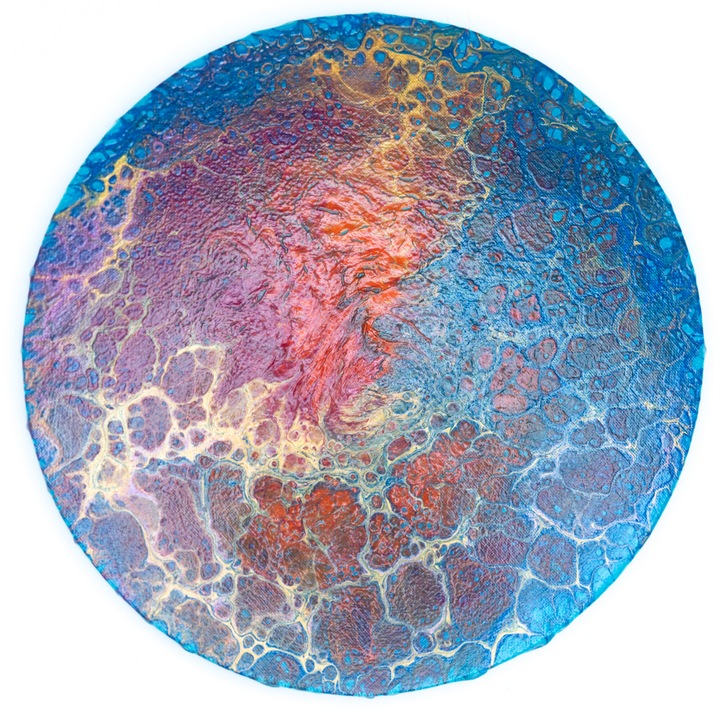 Tablou Unicat Onoare si Putere pe Pamant -Honor and Strength on Earth -Tablou Original semnat de artist in 2023, rotund, 30cm, Lucrat cu Mixed Media Art & Glassy technique