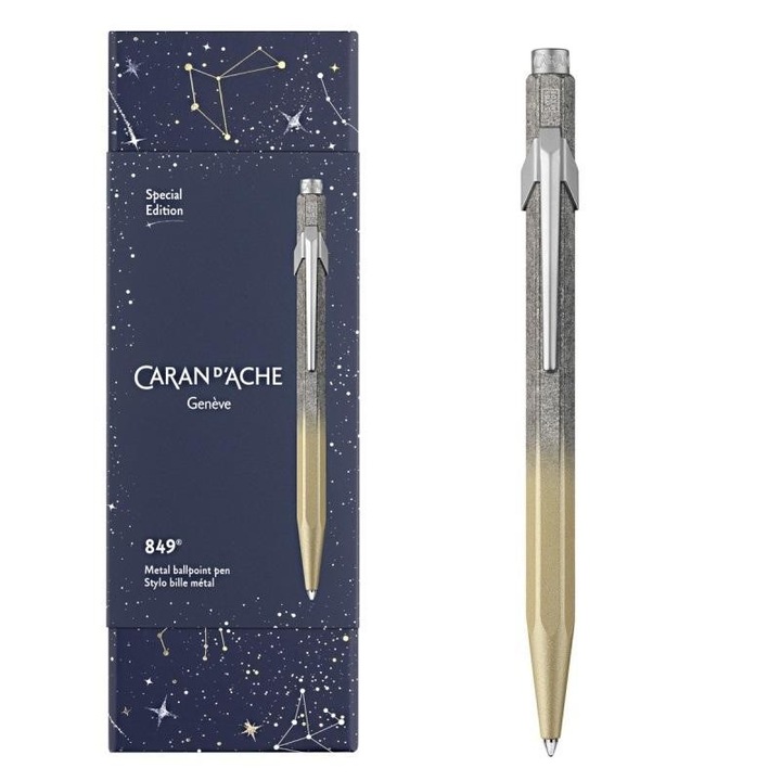Pix Caran d'Ache 849 Cosmic Gold, gri-auriu, cu mecanism buton, aluminiu