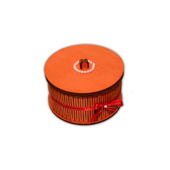 Cutie rotunda Ø11x6 cm handmade din lemn pentru bijuterii si alte obiecte mici Cutie rotunda Ø11x6 cm handmade din lemn pentru bijuterii si alte obiecte mici