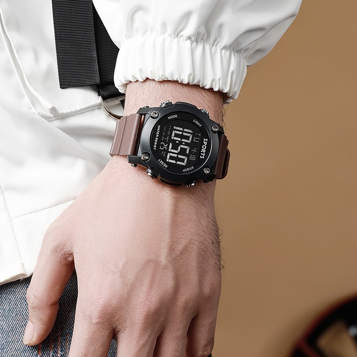 Ceas sport barbatesti, 37mm, waterproof, curea silicon, maro, 2.4 inch