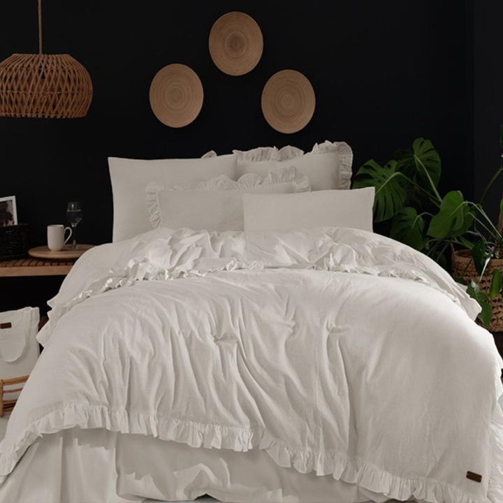 Lenjerie pat dublu cu volane, bumbac 100% ranforce prespalat, 240x260 cm, 4 piese, Bahar Tekstil, Milagros Dove Ecru