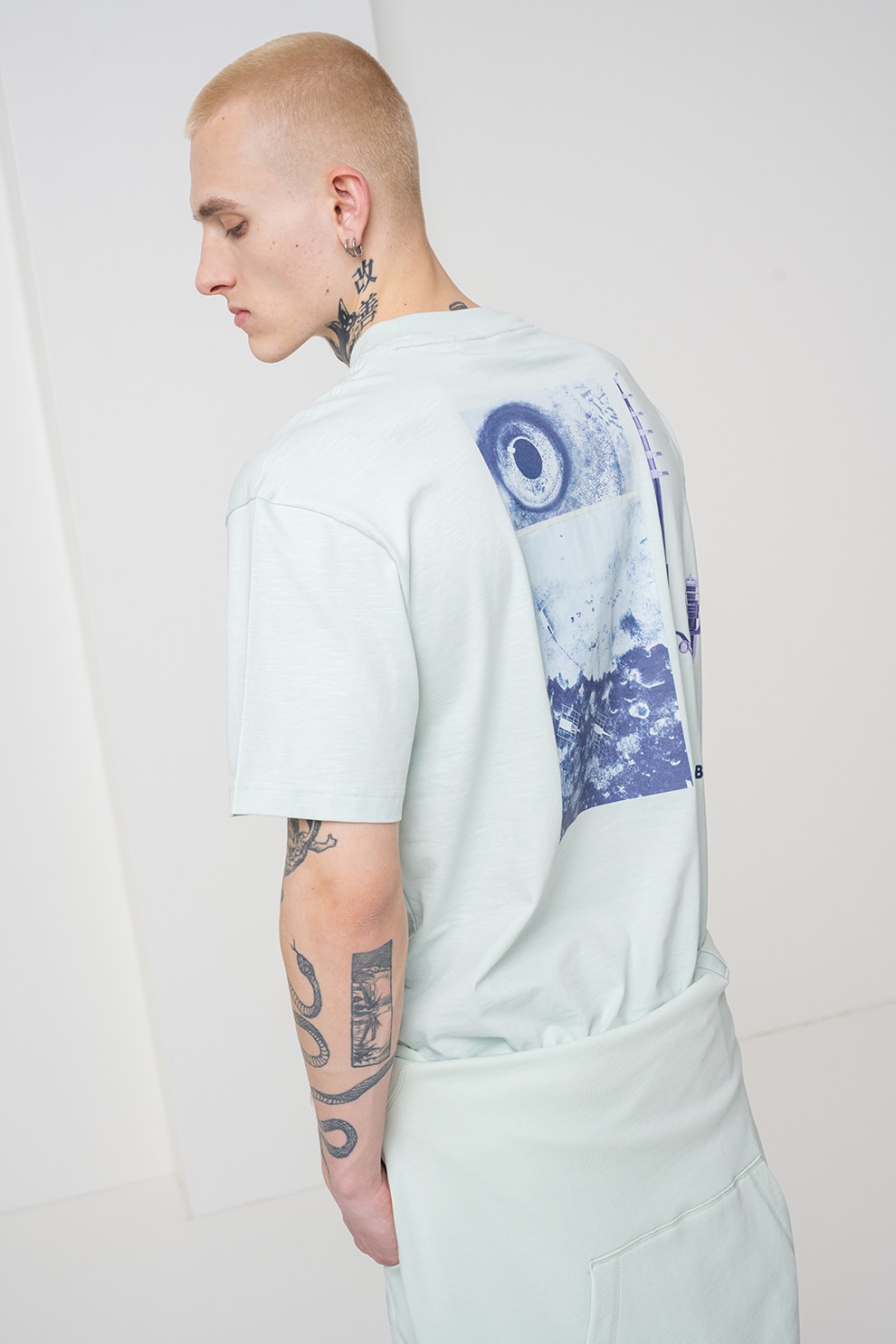 BOSS, Tricou cu decolteu la baza gatului si model, Albastru pastel, 2XL