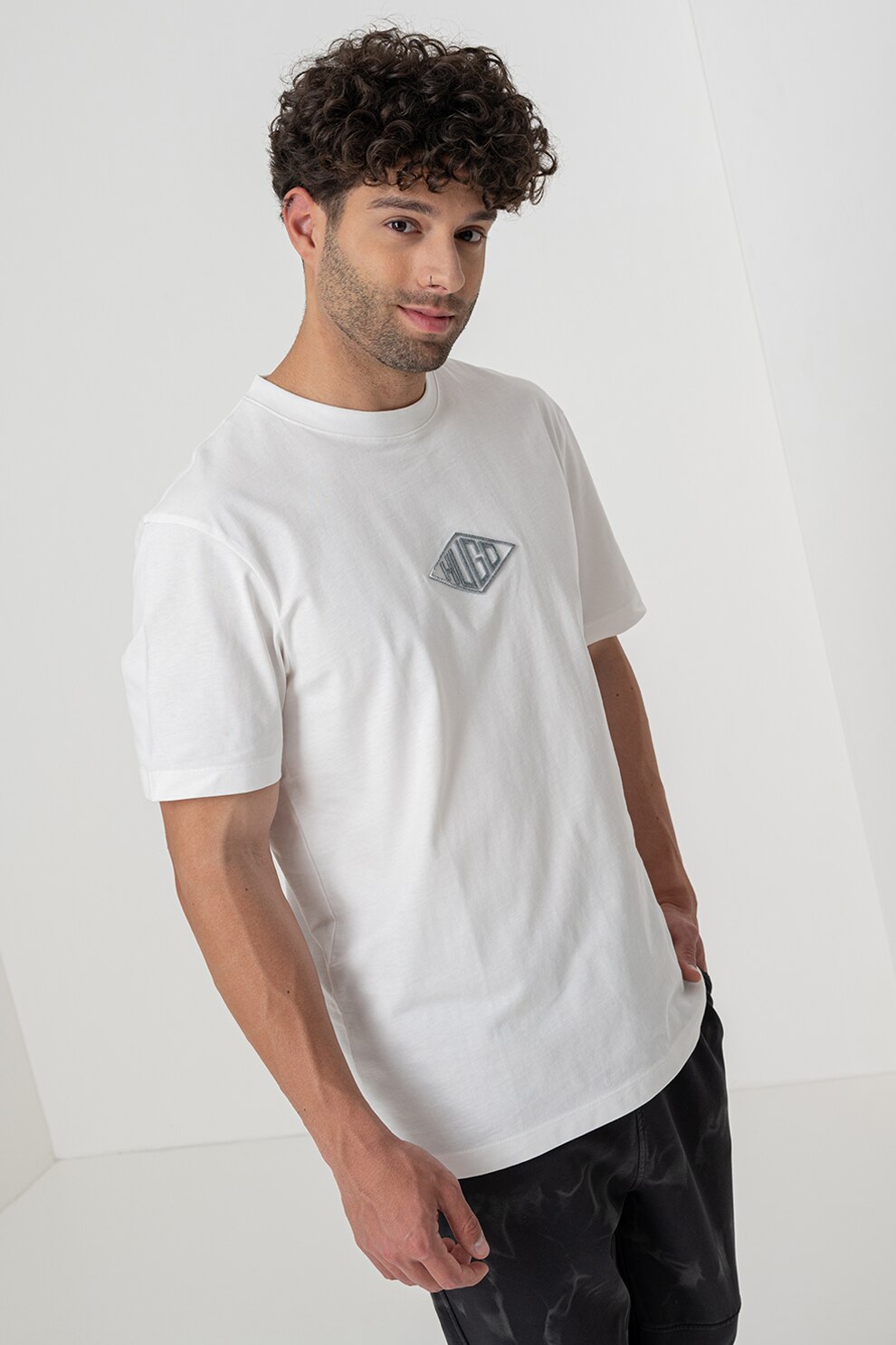 HUGO, Tricou cu logo si decolteu la baza gatului Darunu, Alb, Argintiu, 2XL