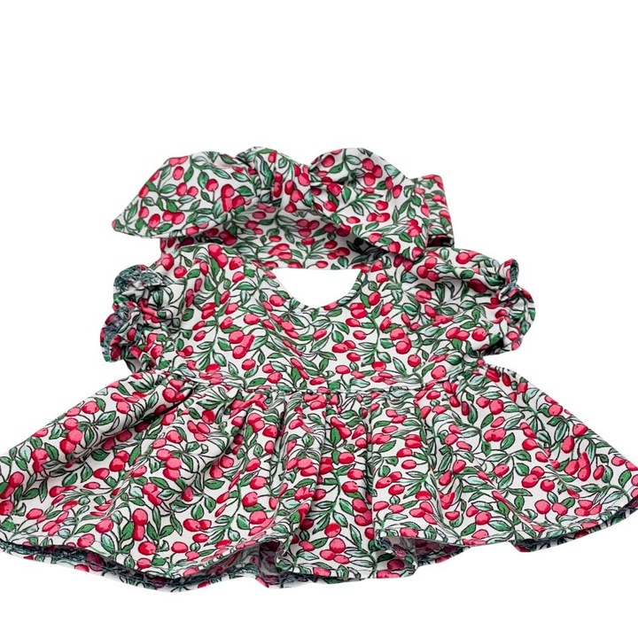 Babaruha szett, Przytullale, pamut ruha ünnepi mintával, 21 cm, hozzáillő fejpánttal