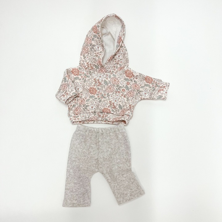 Set de haine pentru papusi, Przytullale, 32 cm/28 cm, multicolor