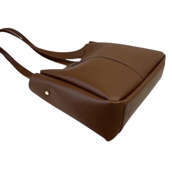 Minimalista válltáska egyszerű és elegáns dizájnnal - barna