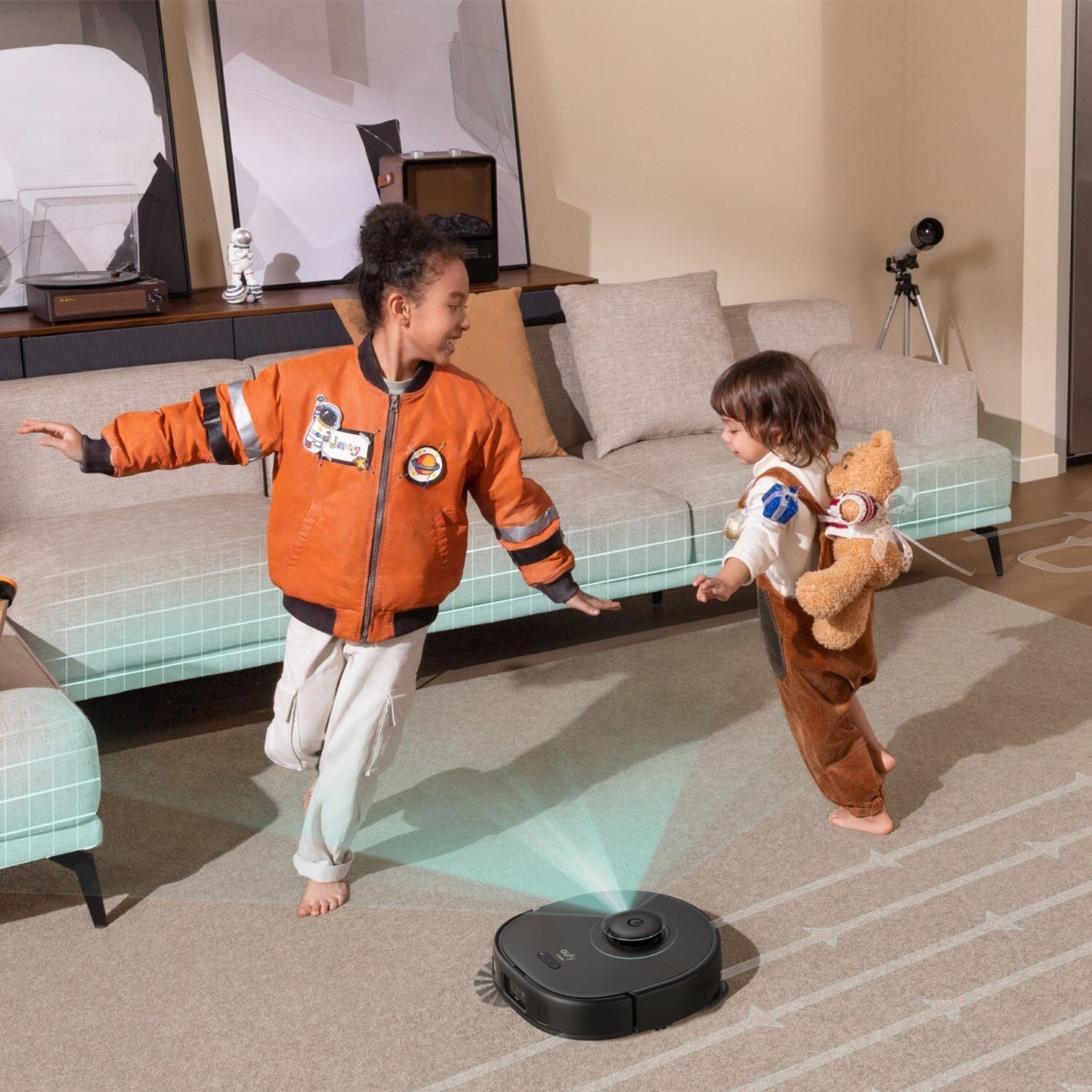 Robot de aspirare Eufy Clean X9 Pro, aspirator si mop, 5500Pa, autonomie 240 min, navigare cu laser, 5200 mAh, recipient praf 410 ml, statie de incarcare/curatare, uscare mop, negru