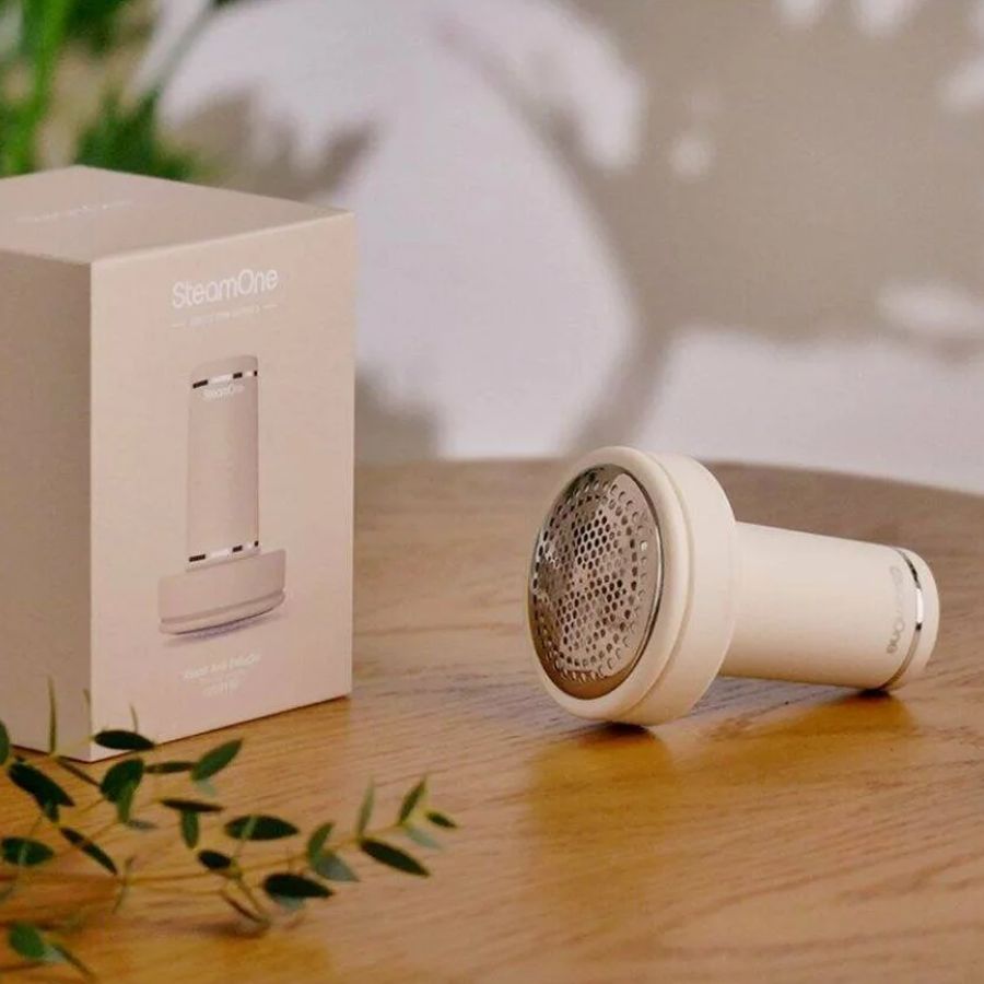 Aparat de curatat scame SteamOne, 9500 rpm, incarcare la USB-C, curatare eficienta a tuturor tipurilor de tesaturi, design ergonomic, indicator luminos, autonomie 60 minute continuu, oprire de siguranta, crem
