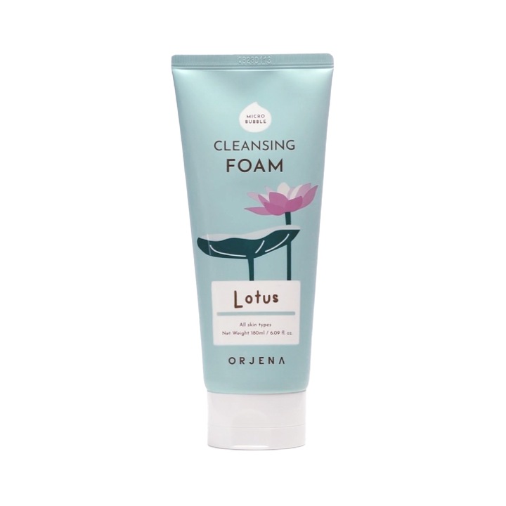Spuma de curatare Smile Day Lotus, efect calmant pentru toate tipurile de piele,180 ml