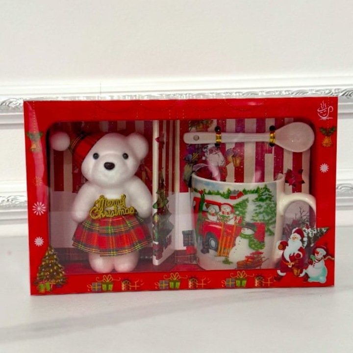 Pachet Christmas Family, set cana din ceramica cu lingurita si ursulet imbracat festiv, in cutie de Craciun cu fereastra, 22x14x8cm, Velve