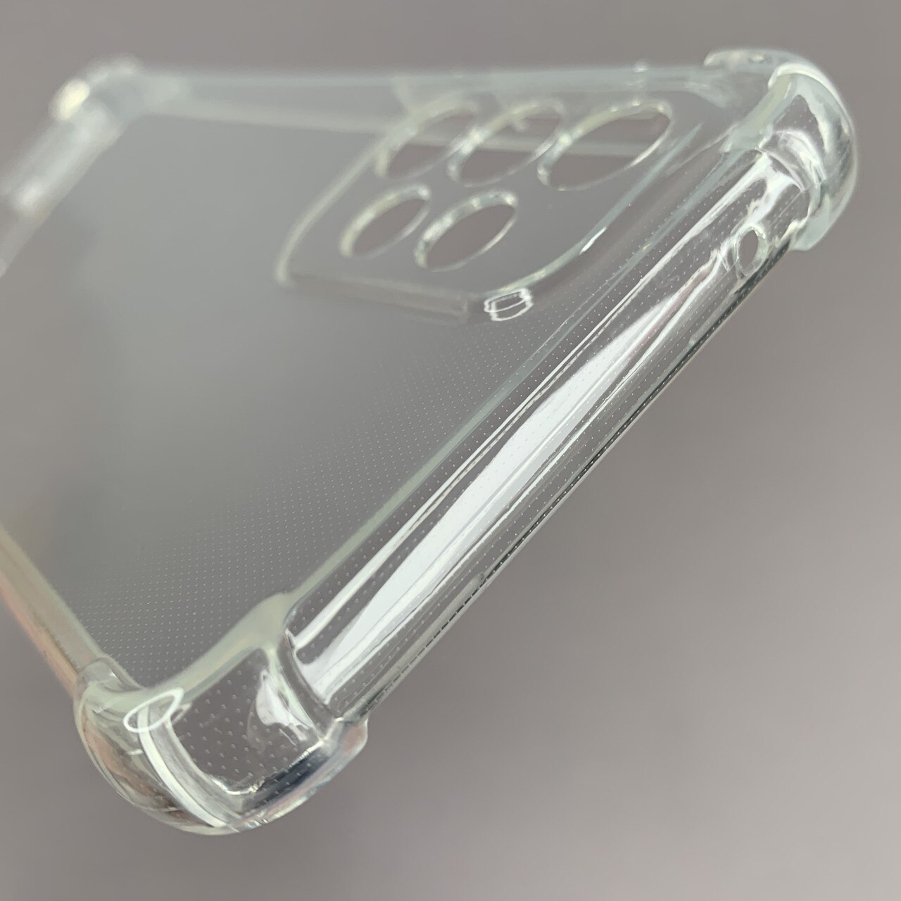 Husa protectie Mat-Tech compatibila cu Samsung Galaxy A33 5G, Protectie Camera, Colturi anti-soc, Decupaje Precise, Rezistenta la impact, Margini ridicate pentru protectia ecranului, Transparenta