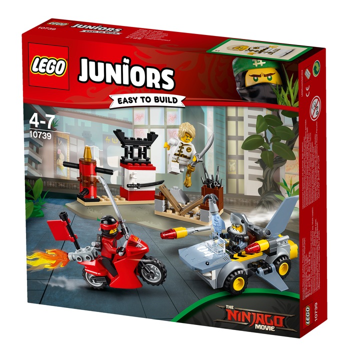 LEGO® Juniors Atacul rechinului 10739