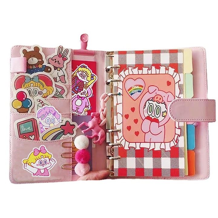 Agenda spirala A6, cu pagini cu grila, set cu stickere, carduri, patch-uri brodate, semne de carte, decoratiuni, roz, 130x190mm