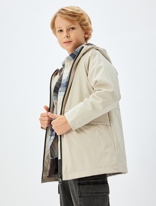 KOTON, Pelerina de ploaie cu gluga si captuseala din blana sintetica, Alb, 146-152 CM