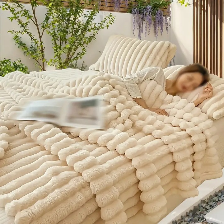 Patura Cocolino Pufoasa, Blanita Artificiala De Iepure, 200 x 230 Cm Alb-Crem