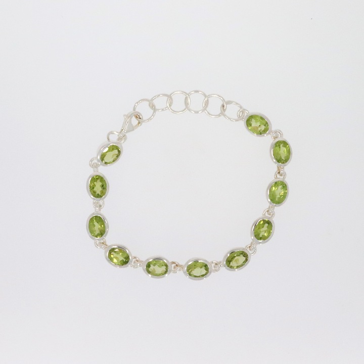 Bratara din argint 925 cu peridot Model 22B01919