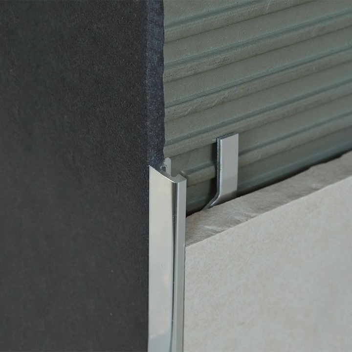 Profil perete, aluminiu, Chromat, 10mm inaltime si 2.7m Lungime