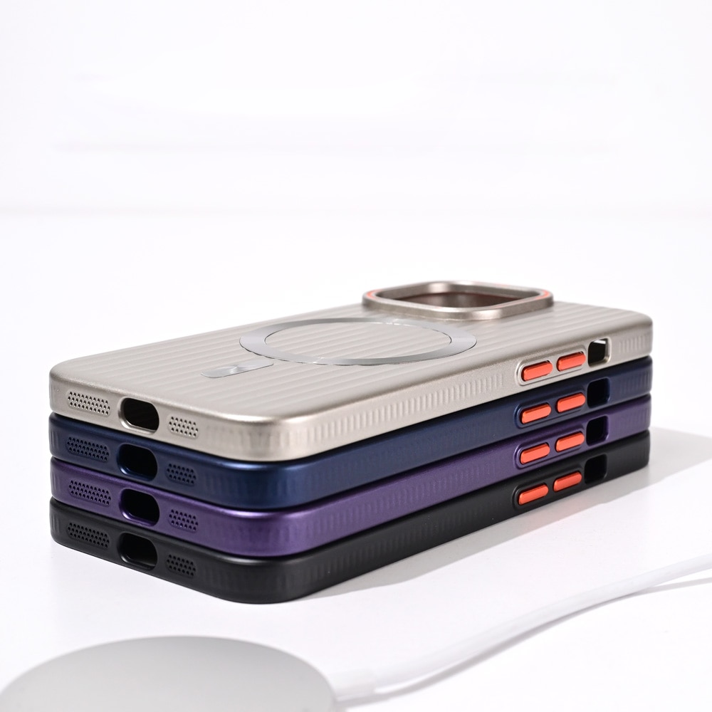 Husa GripGuard pentru Apple iPhone 16 Pro Max, Finisaj Mat Metalizat, Incarcare de tip MagSafe, Policarbonat, Aderenta, Anti-Alunecare, Anti-Amprente, Ultra-Subtire, Protectie Anti-Soc, Protectie Margini, Ivory
