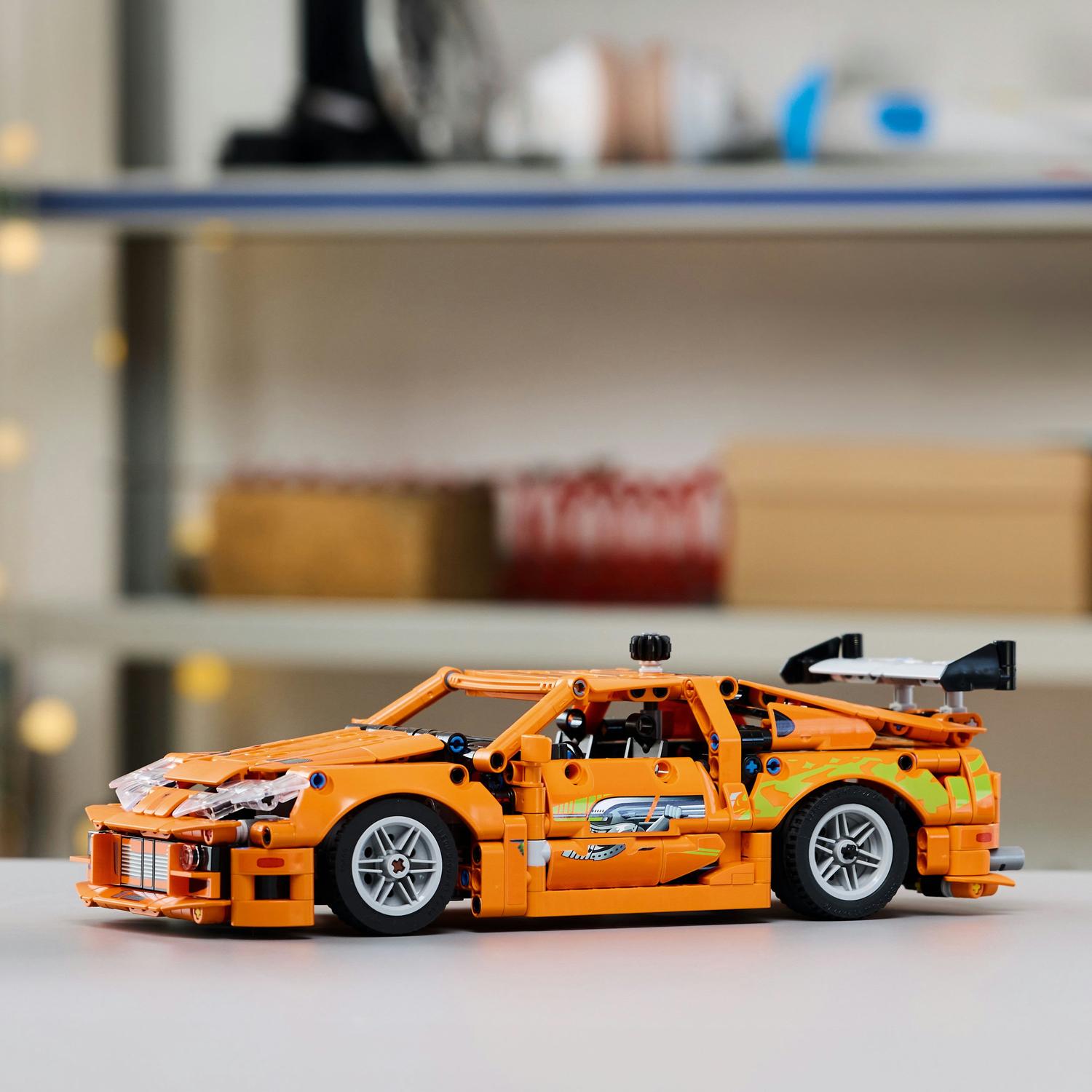 Set de constructie LEGO® Technic - Fast and Furious Toyota Supra