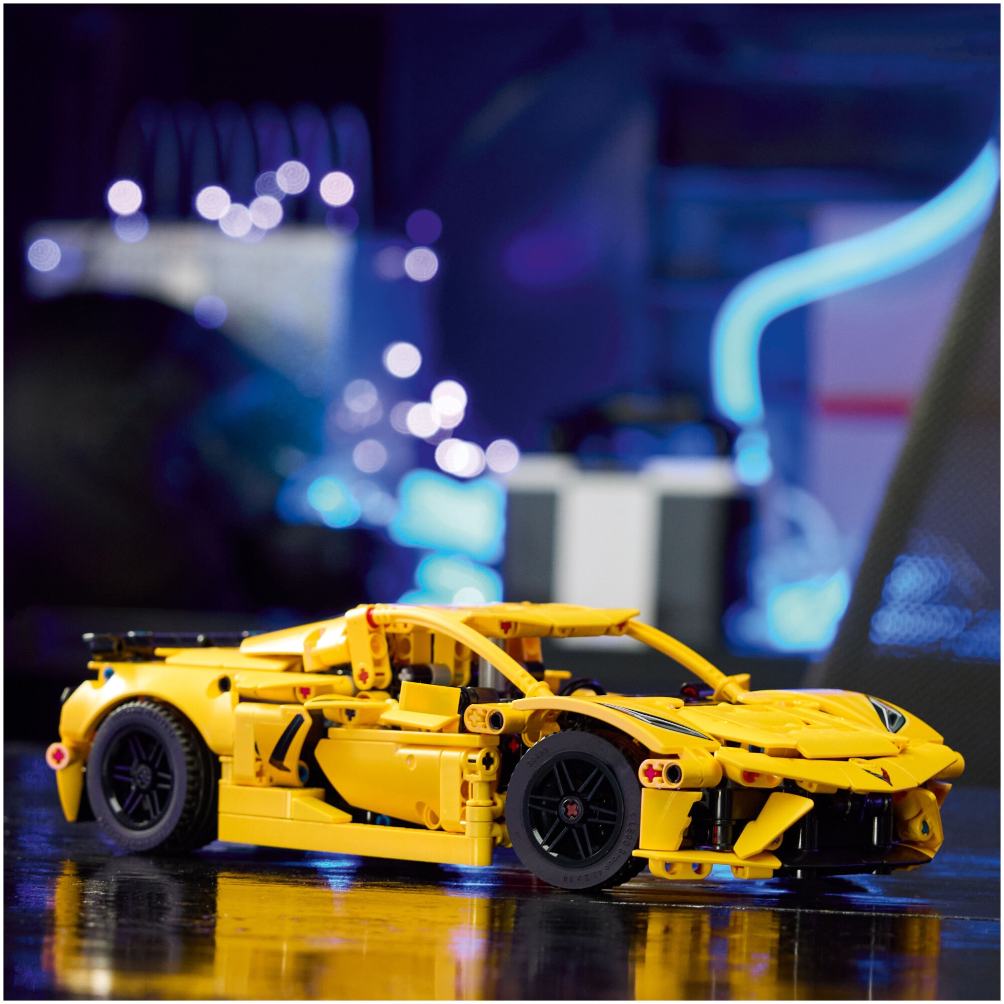 LEGO® Technic - Chevrolet Corvette Stingray 42205, 732 piese
